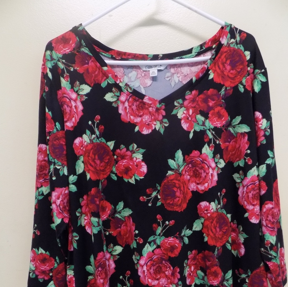 Pioneer woman top